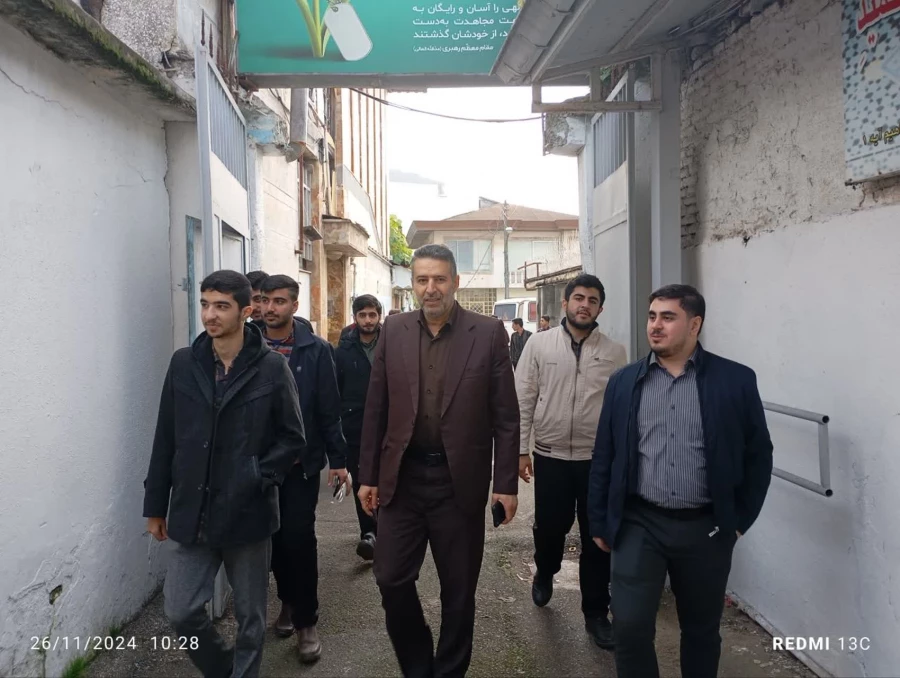 همزمان با هفته بسیج، دانشجویان پردیس امام علی (ع) از موزه ی شهدای دفاع مقدس بازدید نمودند. 6