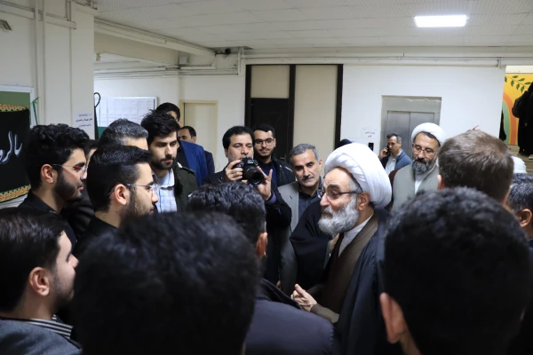 دیدار و نشست صمیمانه نماینده رهبری در گیلان با دانشجویان دانشگاه فرهنگیان استان گیلان 6