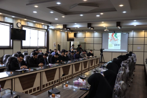 دیدار و نشست صمیمانه نماینده رهبری در گیلان با دانشجویان دانشگاه فرهنگیان استان گیلان 10