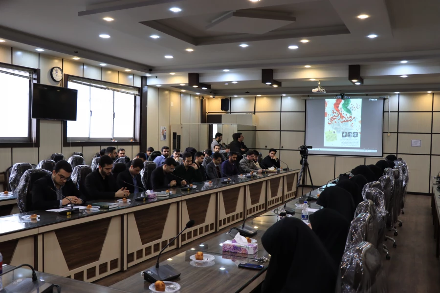 دیدار و نشست صمیمانه نماینده رهبری در گیلان با دانشجویان دانشگاه فرهنگیان استان گیلان 13