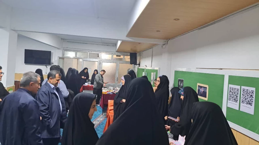 دیدار ریاست دانشگاه فرهنگیان گیلان با دانشجویان بنت الهدی صدر بمناست روز دانشجو 8