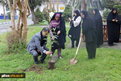 مراسم  روز درخت کاری به یاد هر شهید یک درخت