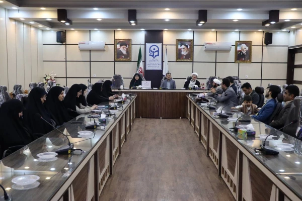 اولین دیدار ریاست دانشگاه فرهنگیان گیلان با اساتید وکارکنان در سال 1404 8