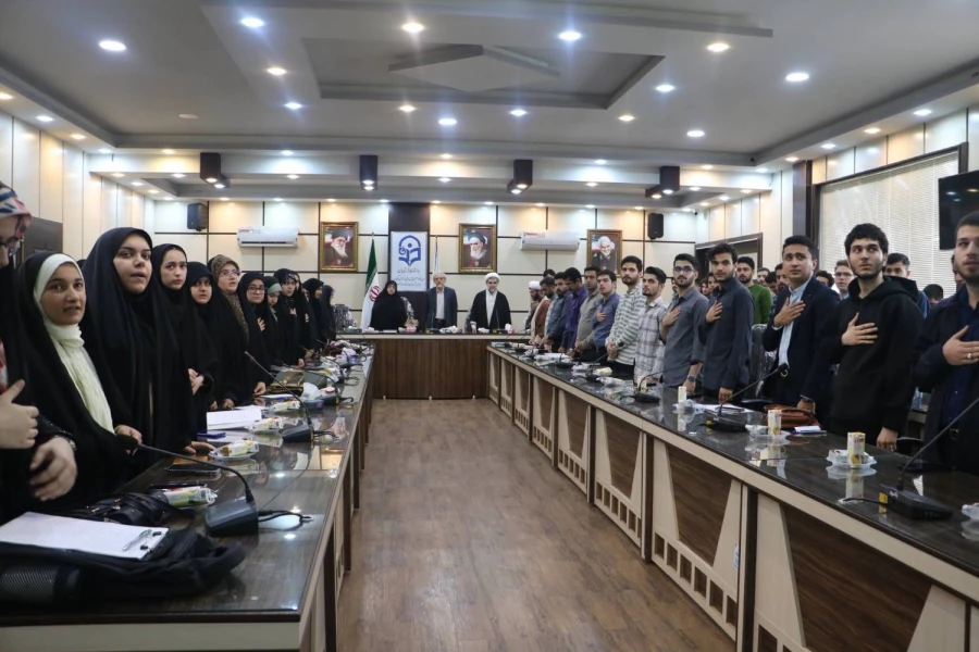 نشست تخصصی  نقش معلم در تعالی معنوی و امید به زندگی نسل آینده 2