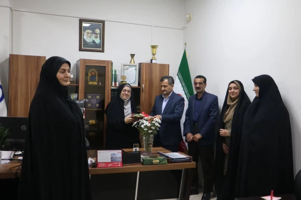 تبریک دهه سرآمدی و روز استاد توسط ریاست دانشگاه فرهنگیان گیلان 2