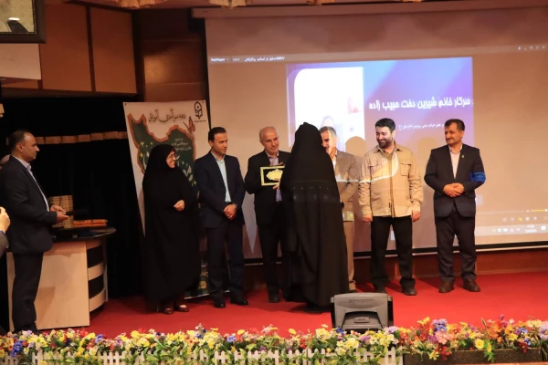 همایش پاسداشت مقام والای استاد شهید مطهری روز ارج نهادن به علم دانش، روز معلم و همچنین تجلیل از اساتید، همکاران و دانشجومعلمان سرآمد آموزشی 3