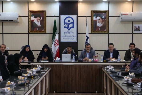 نشست تخصصی صلاحیت های معلمی با رویکرد تعلیم و تربیت اسلامیبا شعار (معلم صالح،مدسه صالح) 6