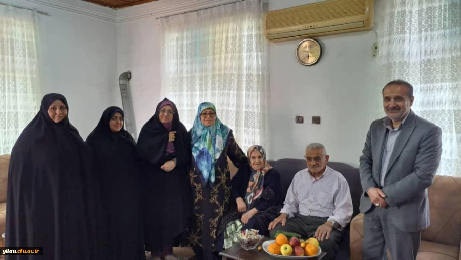 دیدار با خانواده شهدا موجب عزت و افتخار است 3