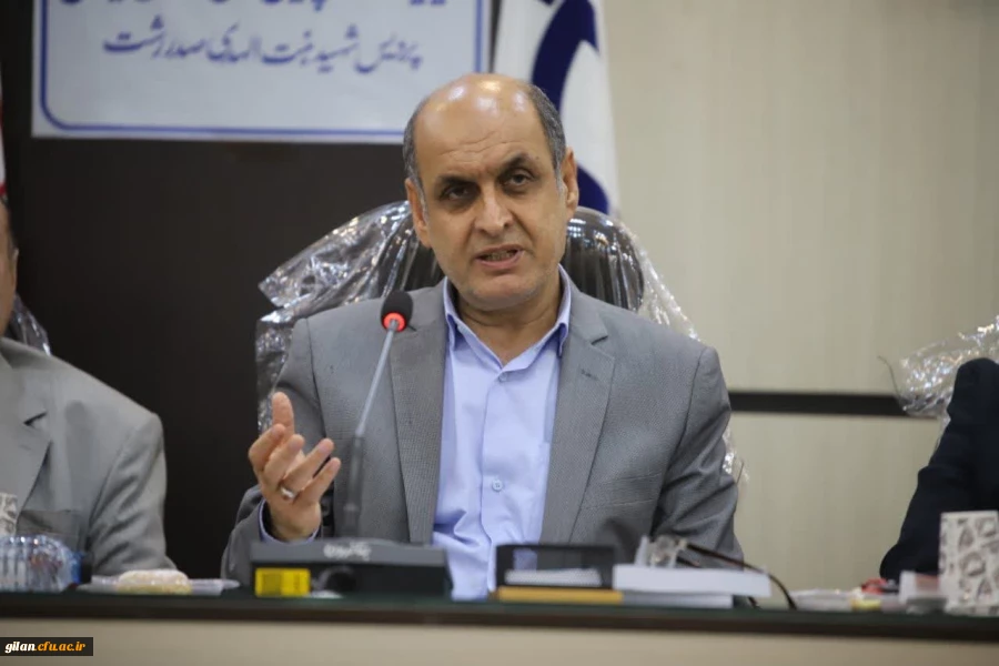 استاندار در نشست با جمعی از چهره های فرهنگی و هنری استان گیلان 6