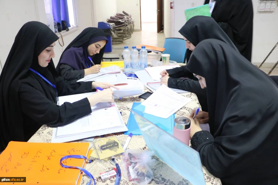 بازدید ابراهیم صفری؛ رئیس دانشگاه فرهنگیان استان گیلان و حجت الاسلام و المسلمین عطایی؛ مسئول دفتر نهاد نمایندگی مقام معظم رهبری در دانشگاه فرهنگیان استان از فرآیند ارزیابی تکمیلی داوطلبان ورود به دانشگاه فرهنگیان
 2