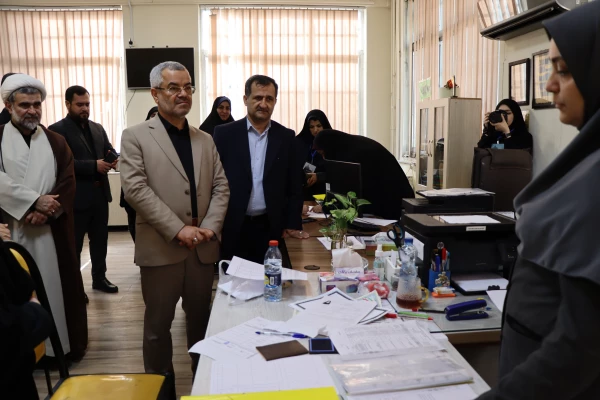 حضور دکتر محمدرضا احمدی سنگری نماینده محترم شهرستان های رشت و خمام و دبیر کمیسیون آموزش و تحقیقات مجلس در دانشگاه فرهنگیان گیلان
 2