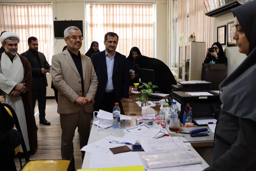 حضور دکتر محمدرضا احمدی سنگری نماینده محترم شهرستان های رشت و خمام و دبیر کمیسیون آموزش و تحقیقات مجلس در دانشگاه فرهنگیان گیلان
 2