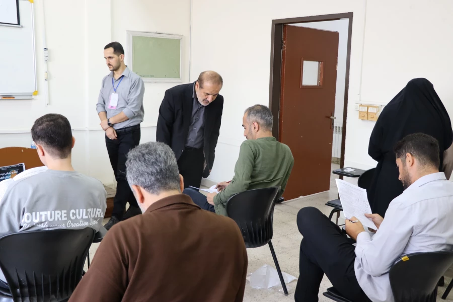 بازدید معاون آموزش ابتدایی وزارت آموزش و پرورش به همراه مدیرکل آموزش و پرورش استان گیلان از آزمون استخدامی آموزگاری سال ۱۴۰۴ در پردیس بنت الهدی صدر  3