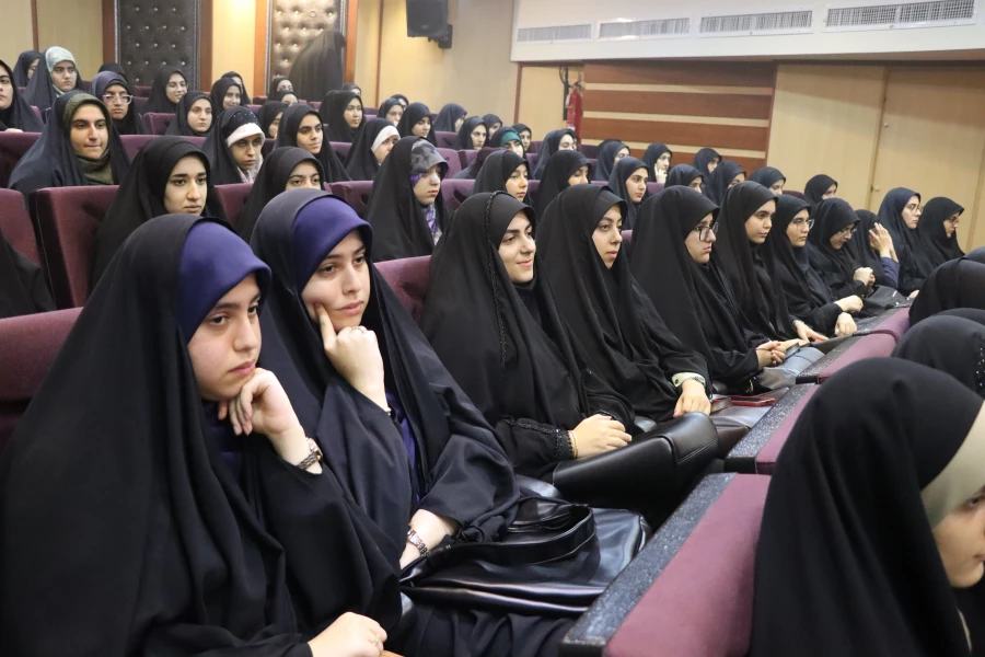 آیین استقبال از نودانشجو معلمان ورودی ۱۴۰۴  6