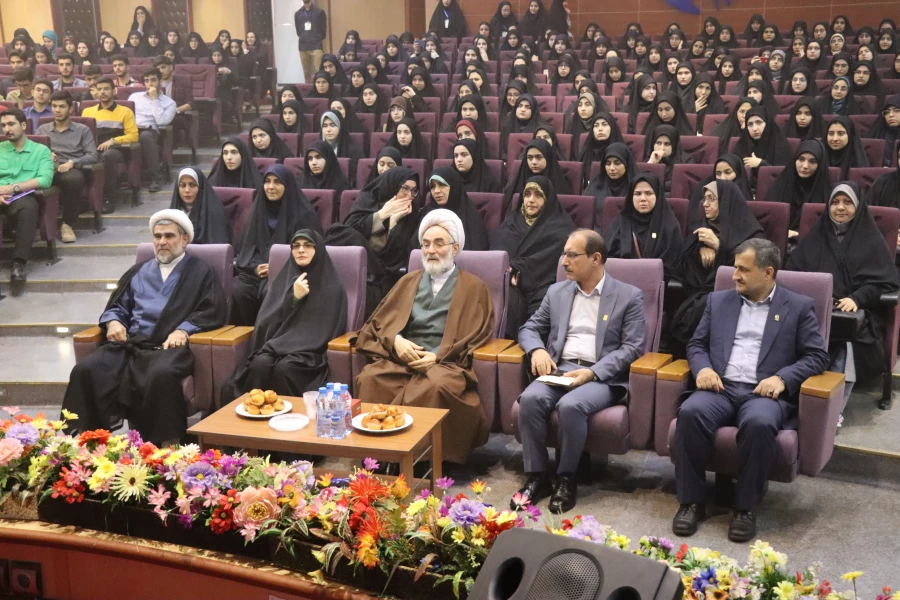 آیین استقبال از نودانشجو معلمان ورودی ۱۴۰۴ 3