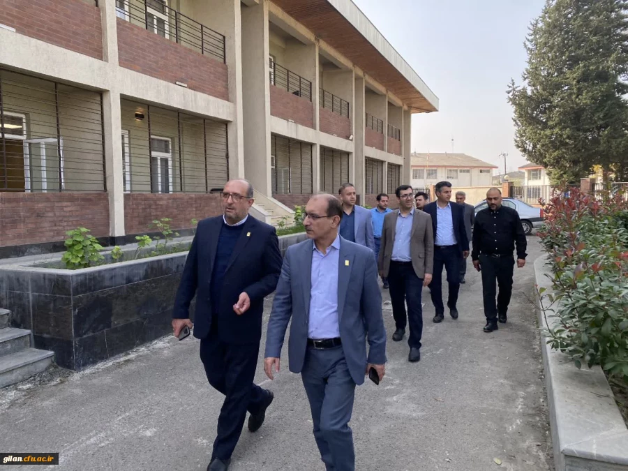 دکتر دلقندی معاونت برنامه ریزی و توسعه منابع از زوج جوان دانشگاه فرهنگیان گیلان تقدیر کردند 4