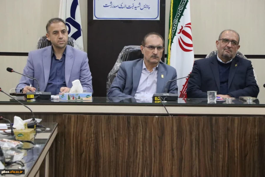 دکتر دلقندی: واگذاری اختیارات لازم به استانها ،ارائه خدمات رفاهی به همراه پرداخت نقدی و غیر نقدی ،پرداخت به موقع مطالبات از اولویت های معاونت برنامه ریزی و مدیریت منابع دانشگاه می باشد.  2