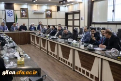 دکتر دلقندی: واگذاری اختیارات لازم به استانها ،ارائه خدمات رفاهی به همراه پرداخت نقدی و غیر نقدی ،پرداخت به موقع مطالبات از اولویت های معاونت برنامه ریزی و مدیریت منابع دانشگاه می باشد.  5