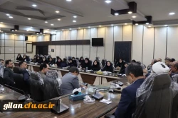 دکتر دلقندی: واگذاری اختیارات لازم به استانها ،ارائه خدمات رفاهی به همراه پرداخت نقدی و غیر نقدی ،پرداخت به موقع مطالبات از اولویت های معاونت برنامه ریزی و مدیریت منابع دانشگاه می باشد.  6