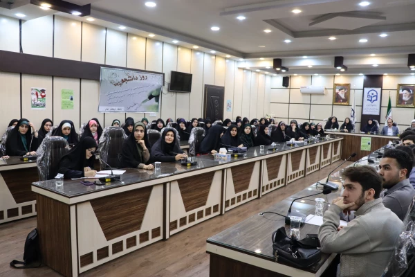 تجلیل از دانشجویان برگزیده و مقام آور 5