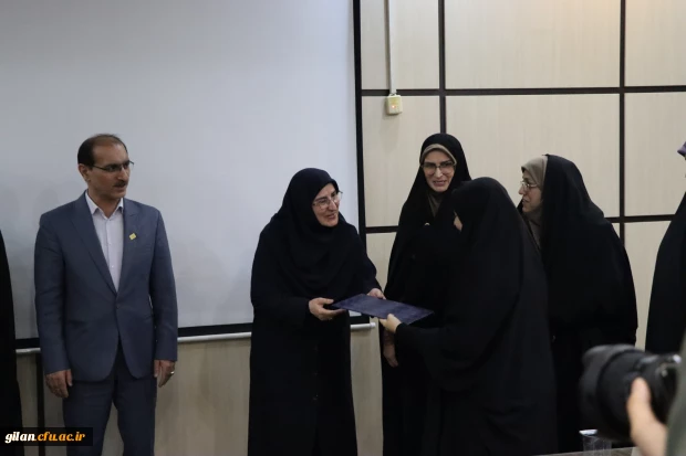 تجلیل از دانشجویان برگزیده و مقام آور