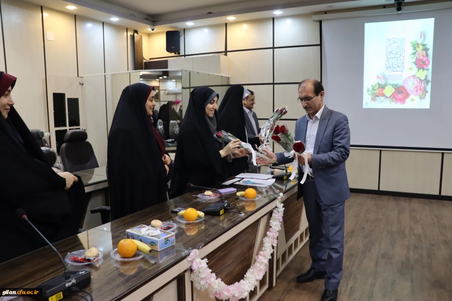 نشست ریاست دانشگاه فرهنگیان گیلان با بانوان به مناسبت گرامیداشت روز زن 2