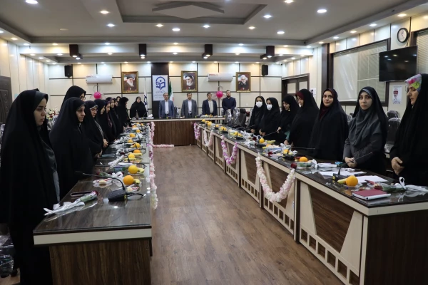 نشست ریاست دانشگاه فرهنگیان گیلان با بانوان به مناسبت گرامیداشت روز زن 6