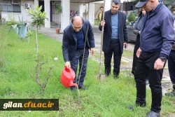 درختکاری به مناسبت گرامیداشت یادوخاطره شهیدان جنگ رمضان 11