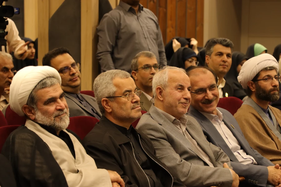تجلیل از اساتید و دانشجو معلمان برتر دانشگاه فرهنگیان گیلان بمناسبت دهه سرآمدی آموزش و گرامیداشت مقام معلم 6