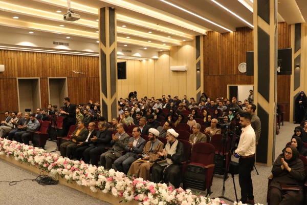 تمدن ایرانی پشتوانه اصلی پیشرفت و توسعه کشور است 4