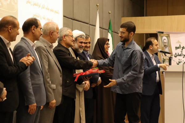 دکتر احمدی سنگری: مسئولیت معلمان در تربیت نسلی انقلابی برای ایران، بیش از پیش حیاتی است 3