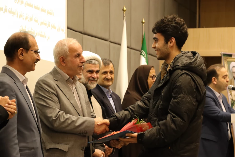 مهندس کوچکی نژاد: هوشیاری در مقطع حساس کنونی و نقش دانشگاه فرهنگیان در تربیت نسل آینده 3