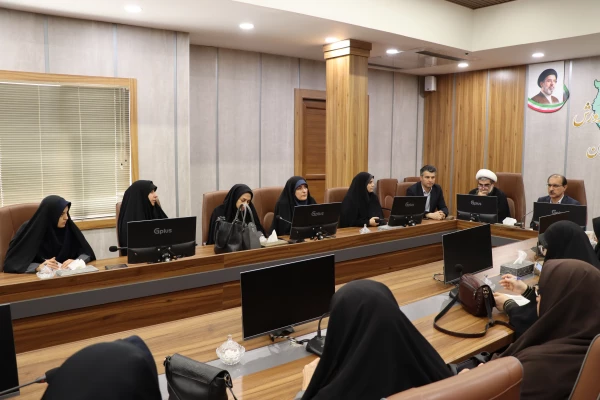تاکید بر نقش زنان و خانواده در جامعه و دانشگاه؛ برگزاری نشست تخصصی با حضور مشاور وزیر آموزش و پرورش در گیلان 4