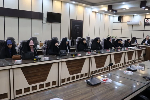 دیدار معاون فرهنگی و تربیتی سازمان مرکزی دانشگاه فرهنگیان با تعدادی از اعضای شورای فرهنگی و دانشجومعلمان دانشگاه فرهنگیان گیلان 4